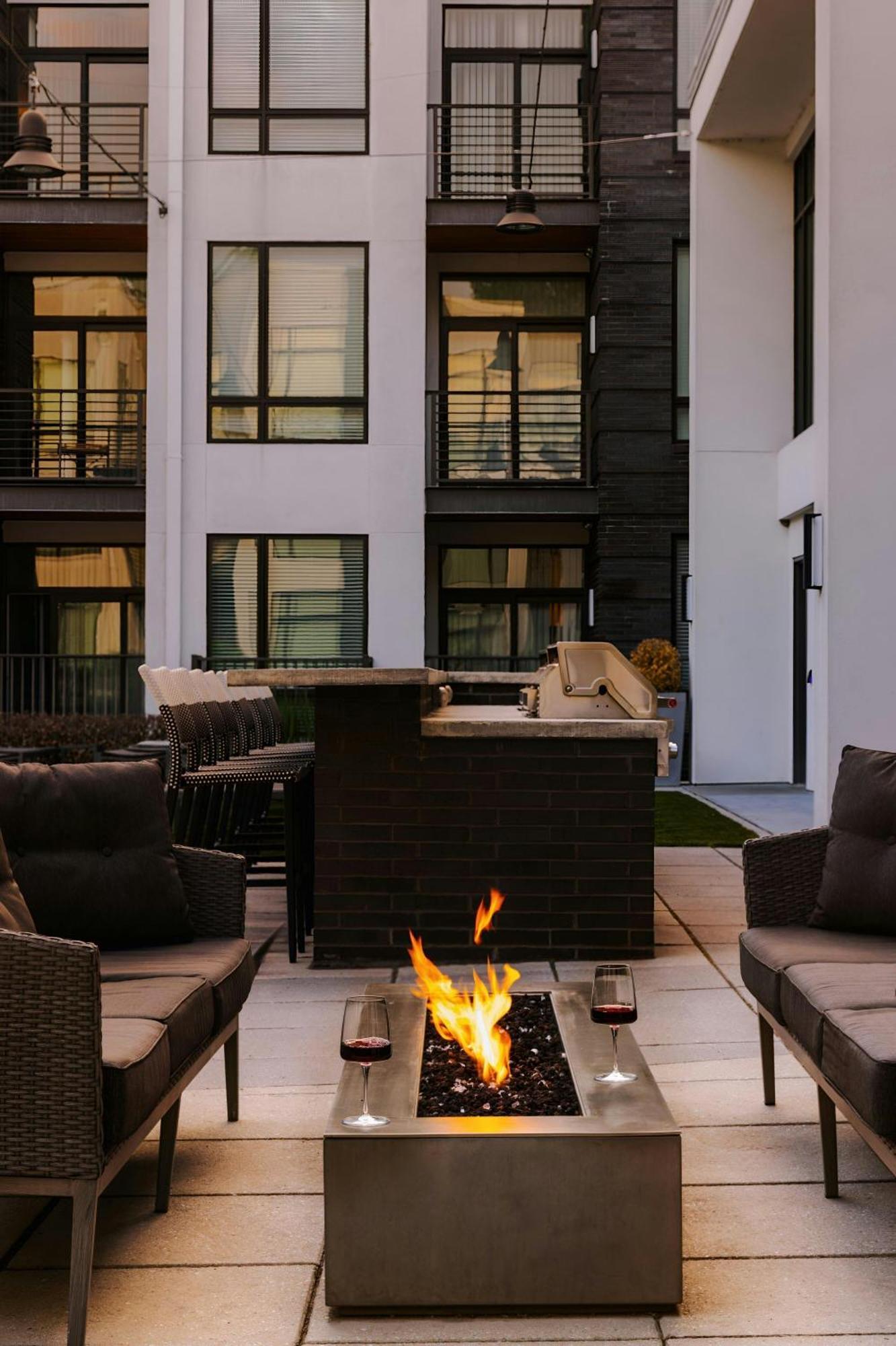 נאשוויל Sonder By Marriott Bonvoy Village 21 Apartments Hillsboro Village מראה חיצוני תמונה